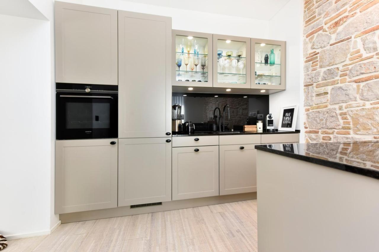Luxury Apartment Sunce روفينج المظهر الخارجي الصورة